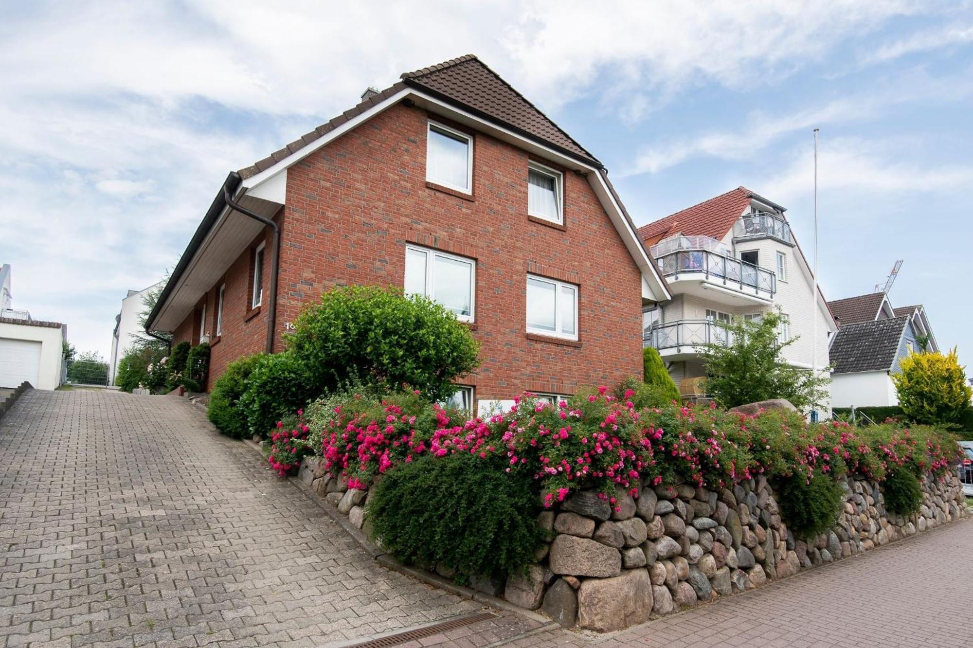 Fahrenkrug Westbrise Apartment Scharbeutz Exterior photo